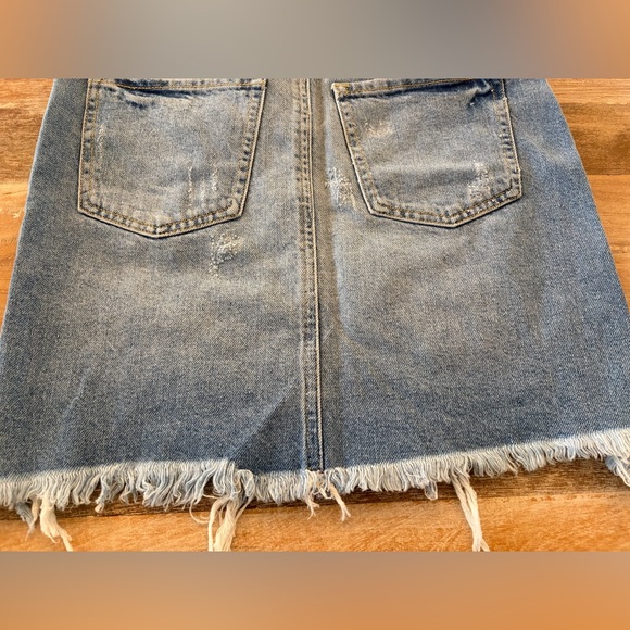 River Island Blue Denim Mini Skirt with Pearl Embellishments, Size 6 NWT - Picture 12 of 14